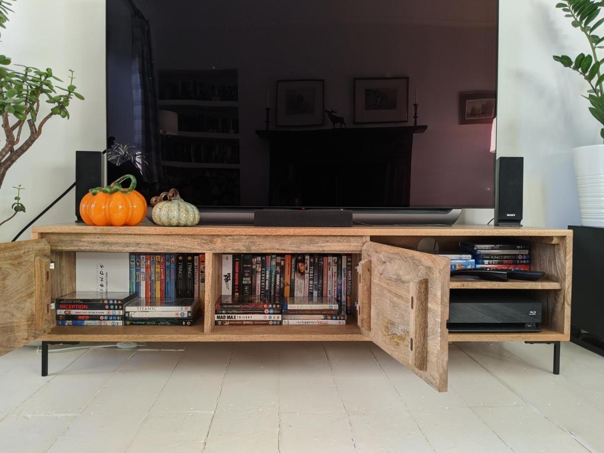 Central Hawick Spacious Stylish Flat With Log Burner Екстер'єр фото
